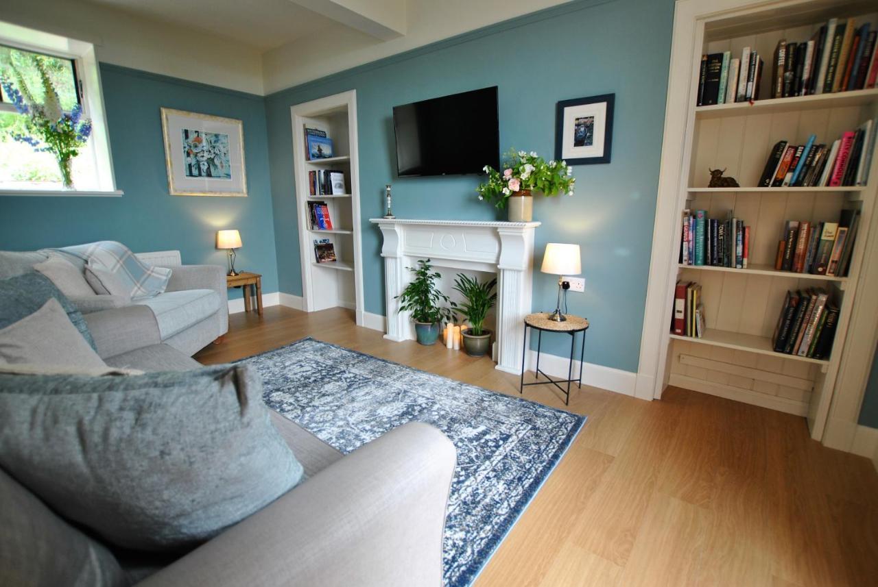 Clover Cottage Countryside Retreat With Sea Views クレイル エクステリア 写真