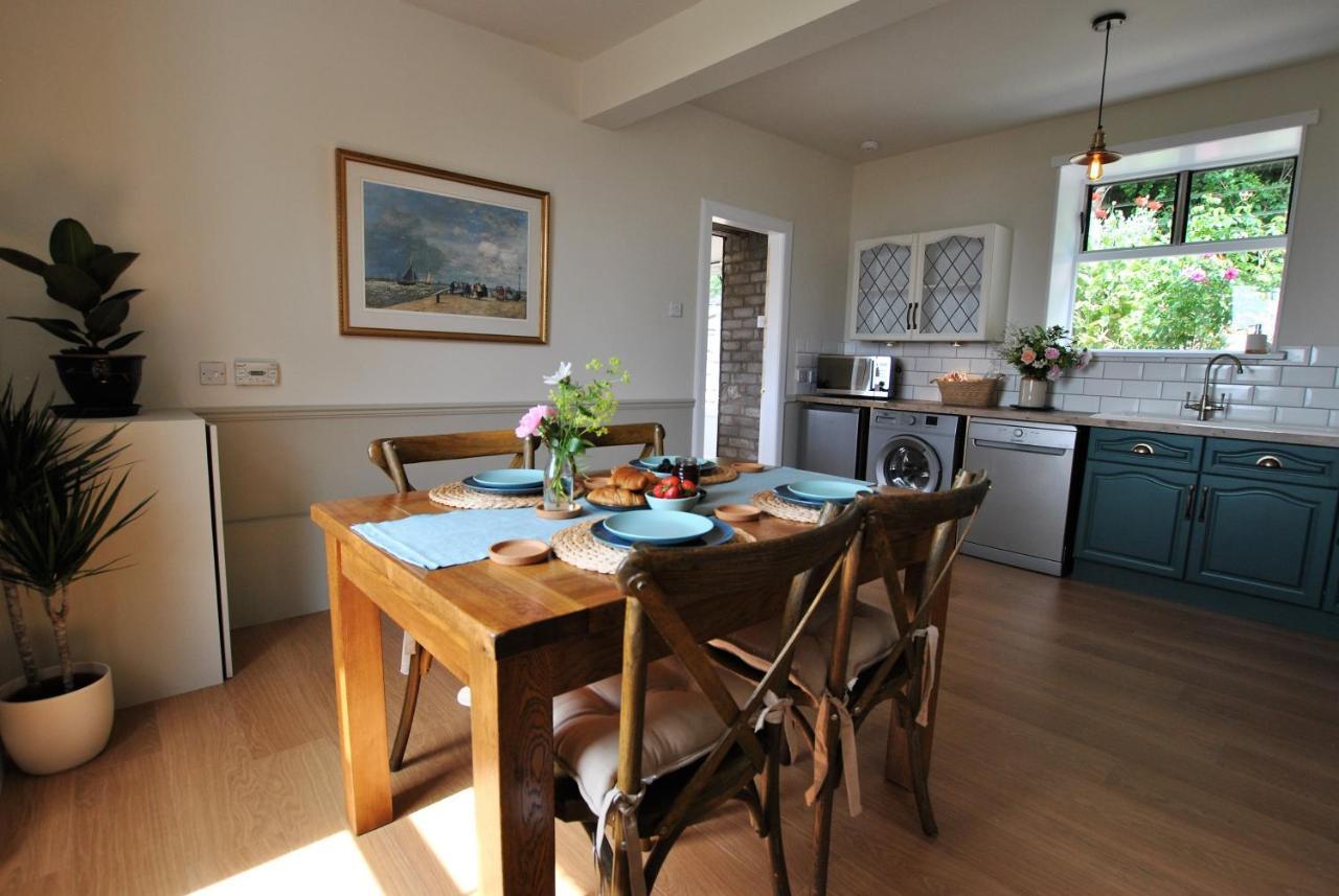 Clover Cottage Countryside Retreat With Sea Views クレイル エクステリア 写真