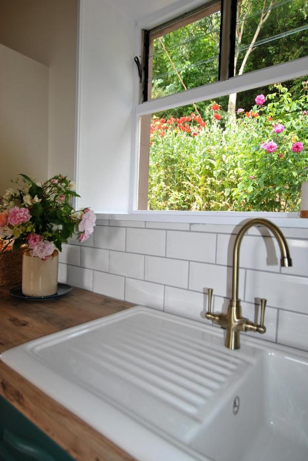 Clover Cottage Countryside Retreat With Sea Views クレイル エクステリア 写真