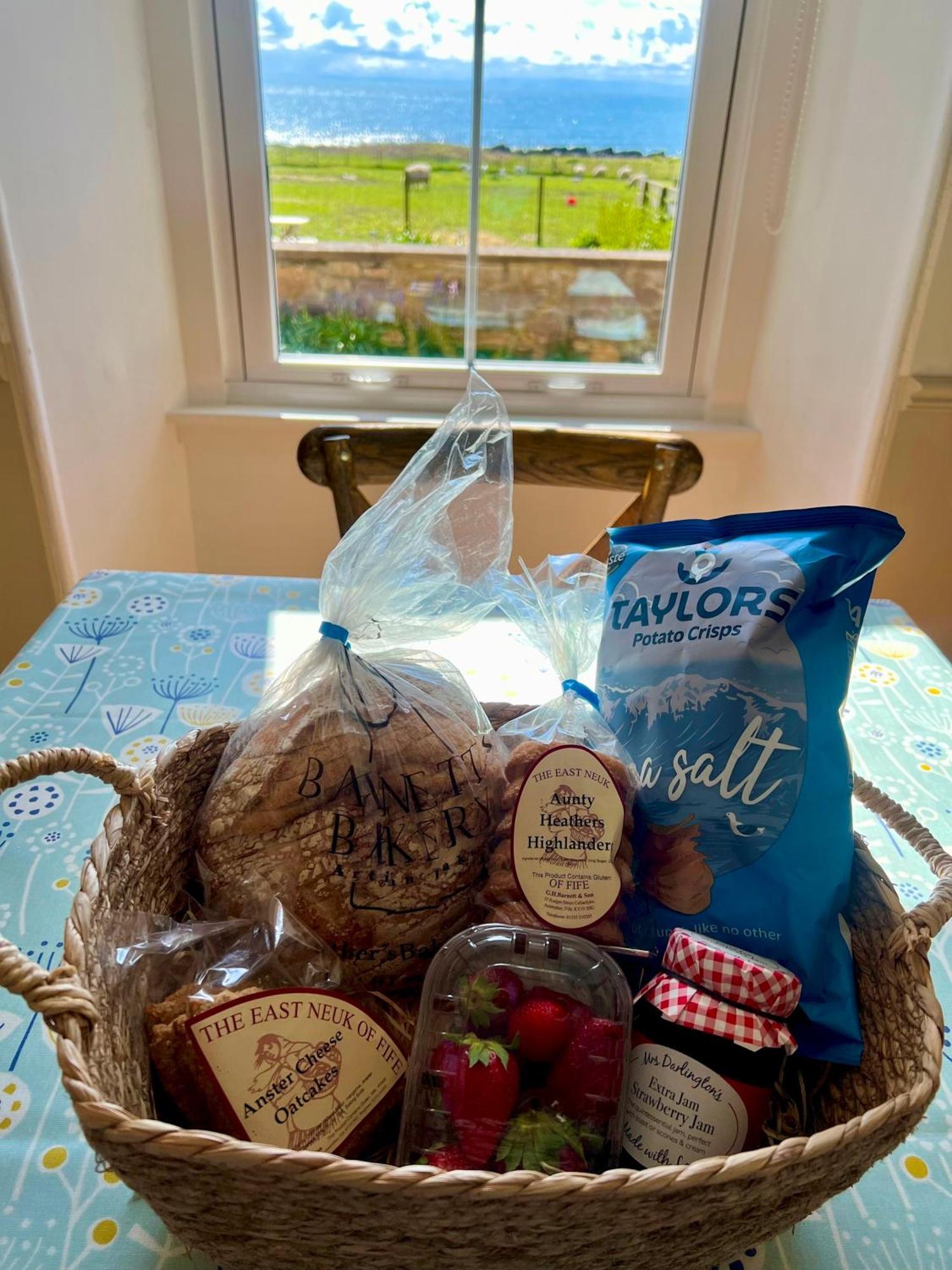 Clover Cottage Countryside Retreat With Sea Views クレイル エクステリア 写真